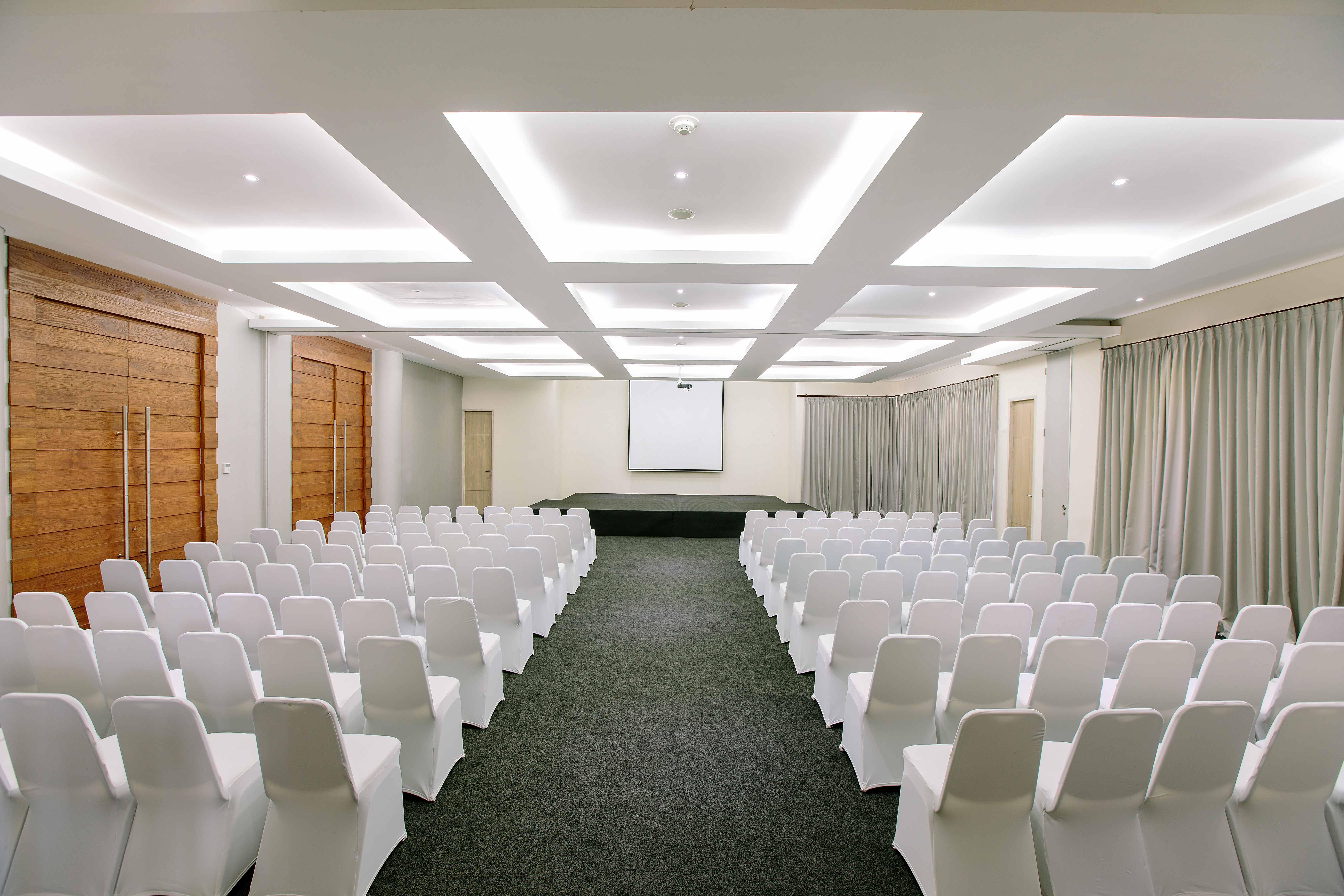 Mahogany Hotel Nusa Dua  Exterior photo