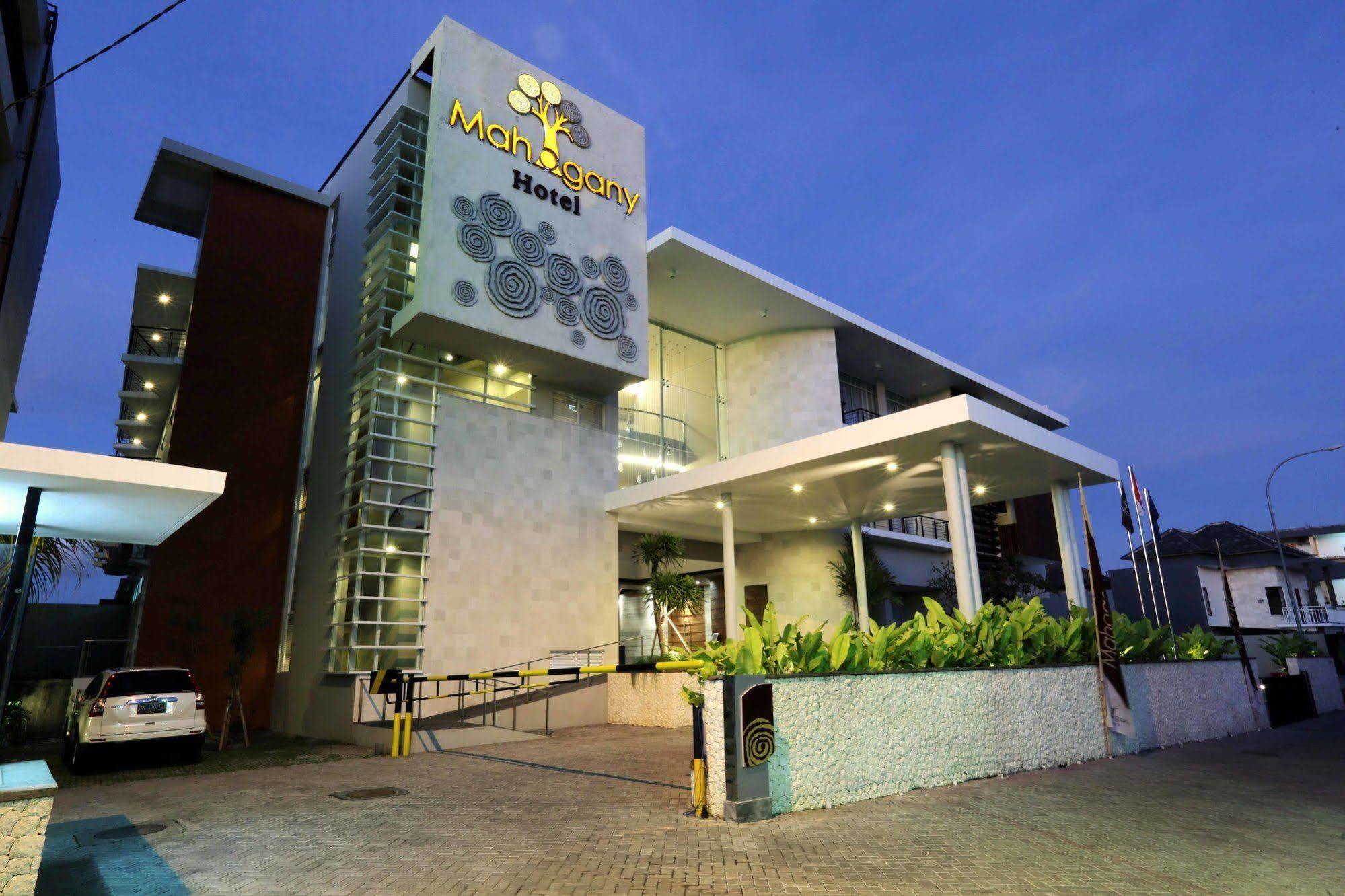 Mahogany Hotel Nusa Dua  Exterior photo