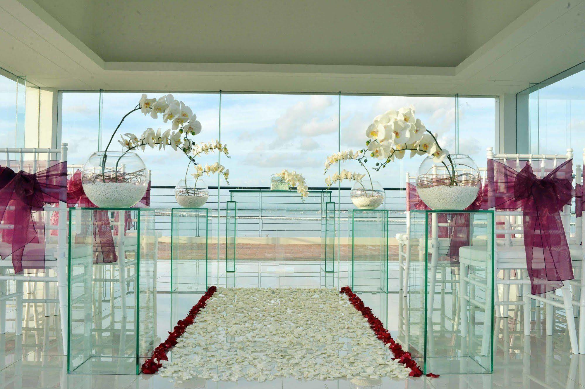 Mahogany Hotel Nusa Dua  Exterior photo